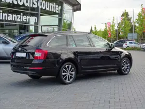 Skoda Octavia Combi 1.4 TSI Bi-Xenon Navi Tempomat DAB Bild 5 Skoda Octavia Combi 1.4 TSI Bi-Xenon Navi Tempomat DAB Bild 5