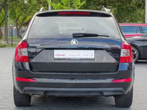 Skoda Octavia Combi 1.4 TSI Bi-Xenon Navi Tempomat DAB Bild 4 Skoda Octavia Combi 1.4 TSI Bi-Xenon Navi Tempomat DAB Bild 4