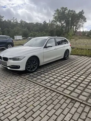 BMW 320 320d Touring xDrive Aut. Sport Line