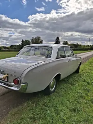 Oldtimer Ford Bild 3