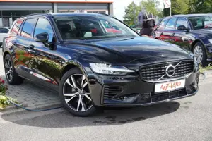 Volvo V60 Kombi 2.0 Hybrid AWD R Design LED Navi AHK Bild 4
