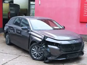 Peugeot 308 SW Active Pack *Navi*Sitzheizung* Bild 2