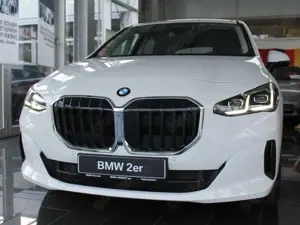 BMW 218 2er Active Tourer 218i Active Tourer Aut.