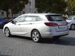 Opel Astra K Sports Tourer 1.2 LED Navi Kamera PDC Bild 2