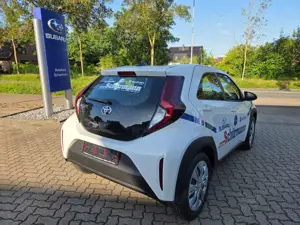 Toyota Others Aygo (X) Bisiness Edition 1.0 VVT Bild 3