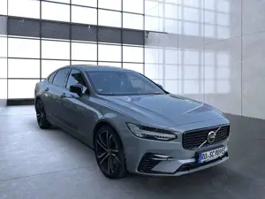 Volvo S90 Plus Dark Recharge Plug-In Hybrid AWD LED Bild 5