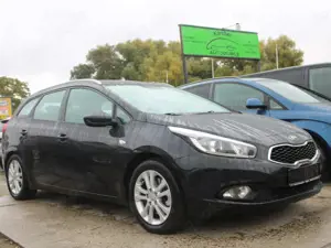 Kia Ceed SW / cee'd SW Edition 7*HUneu*PDC*SH*Klima*