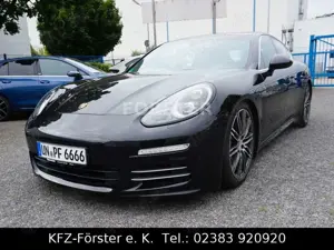 Porsche Panamera 4 S Inspektion + Reifen NEU