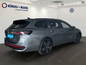 Volkswagen Passat Variant R-Line KAM*AHK*MATRIX*Carplay*DSG Bild 4