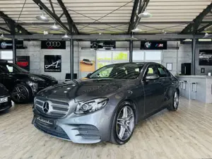 Mercedes-Benz E 220 d AMG Line*LED*AHK*AMBIENTE*DISTRONIC+*
