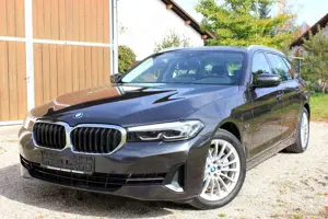 BMW 530 530 e Touring Leder AHK Kamera 1.Hand 41km!