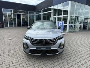 Peugeot 2008 GT 1.2 PureTech 130Navigation, 306° Kamera, Schie Bild 2
