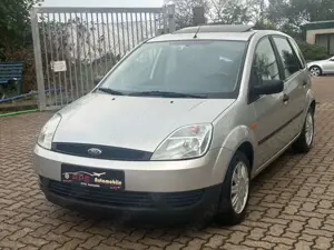 Ford Fiesta Ambiente 1.4 TÜV NEU 38.000km Bild 3