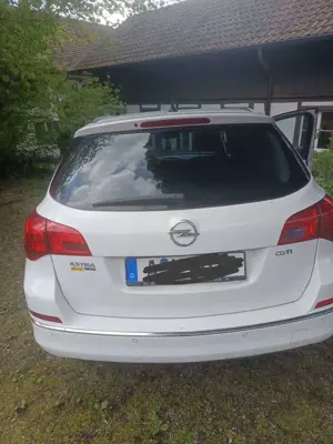 Opel Astra 1.6 CDTI DPF ecoFLEX Start/Stop Selection Bild 2