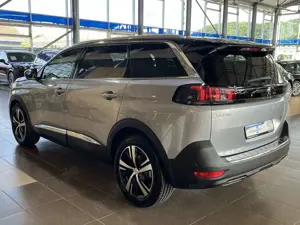 Peugeot 5008 Mild-Hybrid 136e GT Pano. dig.Cockpit 7 Sitzer Bild 4