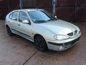 Renault Megane Megane 1.4 Expression  AU/HU 07/2027