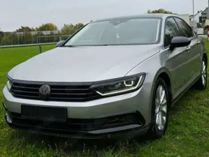 Volkswagen Passat Passat 2.0 TDI Comfortline- Top Gepflegt  Extras