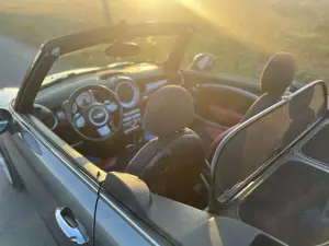 MINI Cooper S Cabrio MINI CABRIO Aut. Bild 3