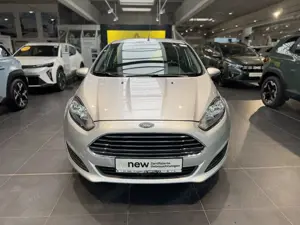 Ford Fiesta 1.2 Trend *wenig Kilometer* Bild 2