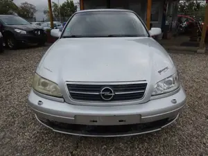 Opel Omega 2.2 16V Elegance Automatik Bild 2