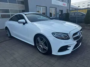 Mercedes-Benz E 300 E-KLASSE COUPE E 300 d AMG LED NAVI MB GARANTIE Bild 3