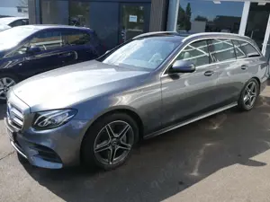 Mercedes-Benz E 350 d T 9G-TRONIC AMG Line Leder Navi Panoramadach