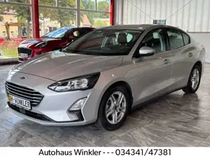 Ford Focus Lim. Cool  Connect Stufenheck