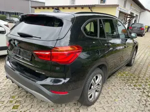 BMW X1 X1 sDrive18i Aut. Sport Line Bild 3
