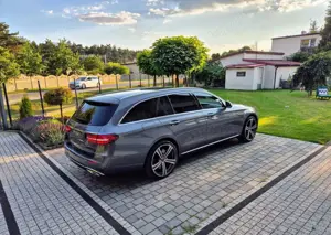 Mercedes-Benz E 300 E 300 BlueTEC HYBRID 7G-TRONIC Edition E