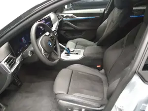 BMW i4 i4 eDrive35 Gran Coupe M Sport, El. Sitze, Head Up Bild 3