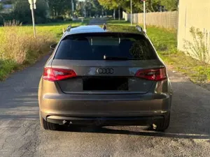 Audi A3 A3 Sportback 1.6 TDI TÜV27 LED AHK NAVI Sitzhzg