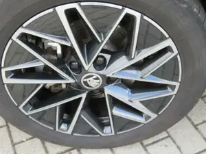 Skoda Octavia Combi 1.5TSI Act e-TEC Style beh. FS AHK Bild 2