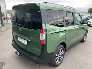 Ford Tourneo Courier A/T Titanium Carplay AHK PDC Bild 5