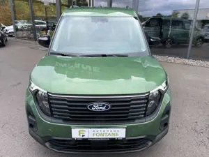 Ford Tourneo Courier A/T Titanium Carplay AHK PDC Bild 2