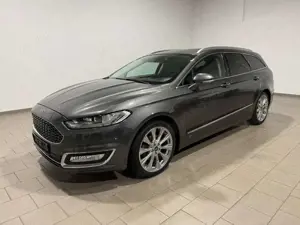 Ford Mondeo Turnier Vignale 2.0,AWD,Panorama,AHK