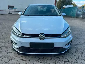 Volkswagen Golf VII R-Line PDC+ACC+NAVI+ SCHECKHEFT Bild 2