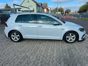 Volkswagen Golf VII R-Line PDC+ACC+NAVI+ SCHECKHEFT Bild 4