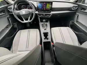 SEAT Leon 1.5 TSI Style Navi, SHZ, Virtual Bild 3