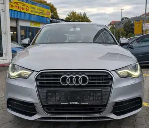 Audi A1 Sportback 1.4 TFSI S-Tronic*2.Hd*Temp*Xenon* Bild 2