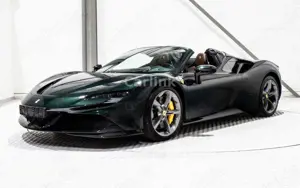 Ferrari SF90 Spider CARBON FIB.-LIFT-VERDE ZELTWEG