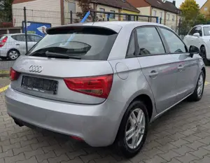 Audi A1 Sportback 1.4 TFSI S-Tronic*2.Hd*Temp*Xenon* Bild 5