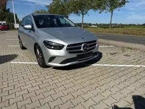 Mercedes-Benz B 220 B 220 4Matic (247.045) SH-MB LED SH KAMMERA WR TOP Bild 2