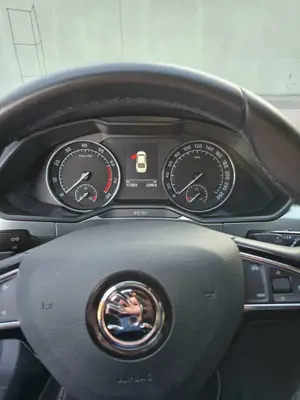 Skoda Superb Superb 1.5 TSI ACT DSG Ambition Bild 5