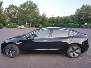 Tesla Model 3 Langstreckenbatt. Allradantrieb Dual Motor Bild 2