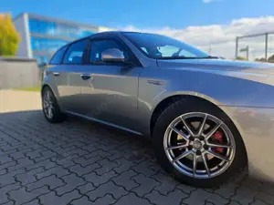 Alfa Romeo 159 Sportwagon 1.9 JTDM 16V DPF Impression Bild 5