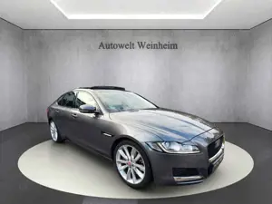 Jaguar XF °PRESTIGE°PORTFOLIE°MERIDIAN°NAV°XENON°LEDER°