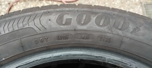 Goodyear 205 55 r16 94 v 3 Sommerreifen. Fast Neu. 3800km gelaufen. 