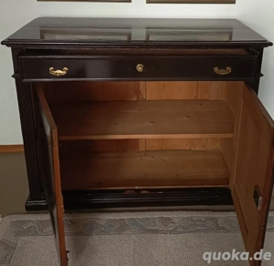 2 über 100 Jahre alte Kommoden zu verkaufen ,