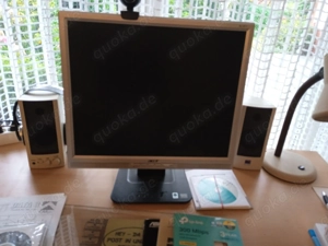 PC-Zubehör: Monitor, Kamera,Tastatur, Lautsprecher