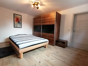 Einzigartiges Mehrfamilienhaus Bauernhof mit 3,7 ha Fläche und Brennerei in unverbaubarer Traumlage Bild 9